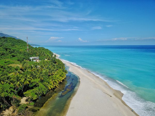 En este momento estás viendo Playas para acampar en República Dominicana 🏕
