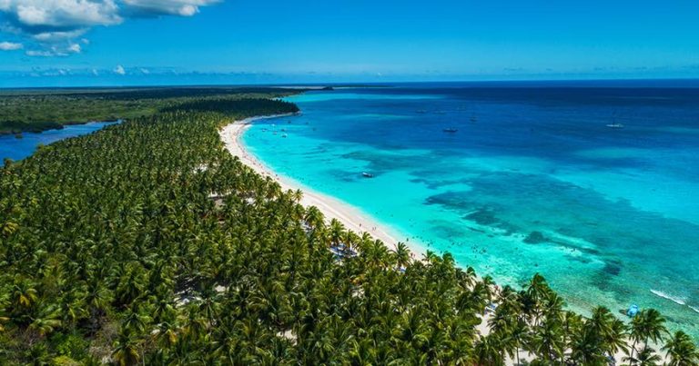 Vista aérea de la isla Saona