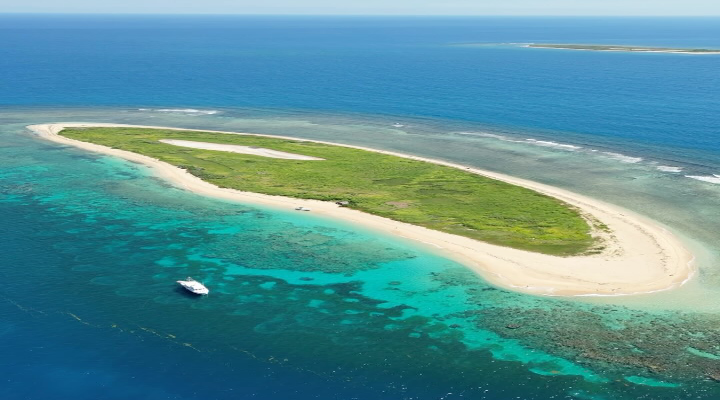 Lee más sobre el artículo Descubre Cayo Tuna en Montecristi: Un Paraíso Natural en los Cayos Siete Hermanos