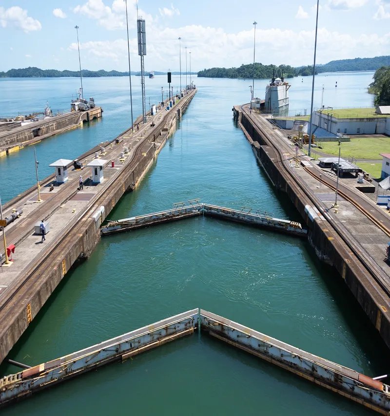 Vista al canal de Panamá - qué hacer en Panamá